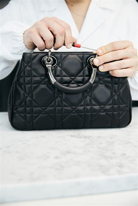 dior tote celebrities|dior 95.22 bag price.